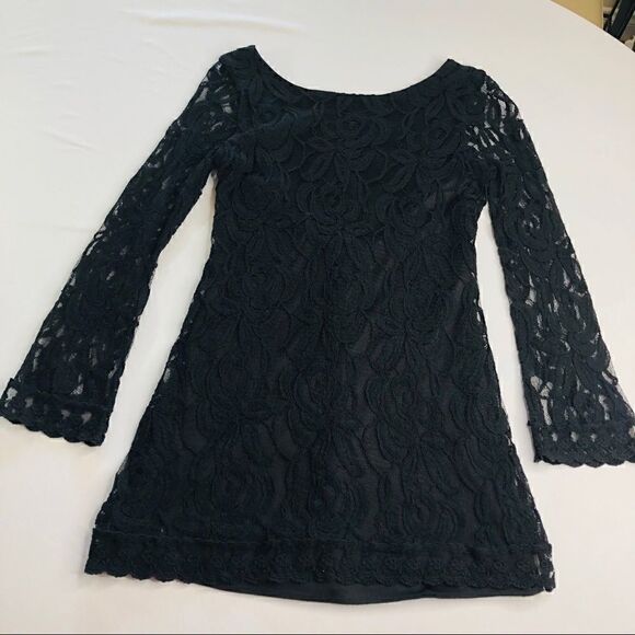 🌻CHIC🌻Backless Black Lace Long-Sleeve Mini Dress - Picture 5 of 9